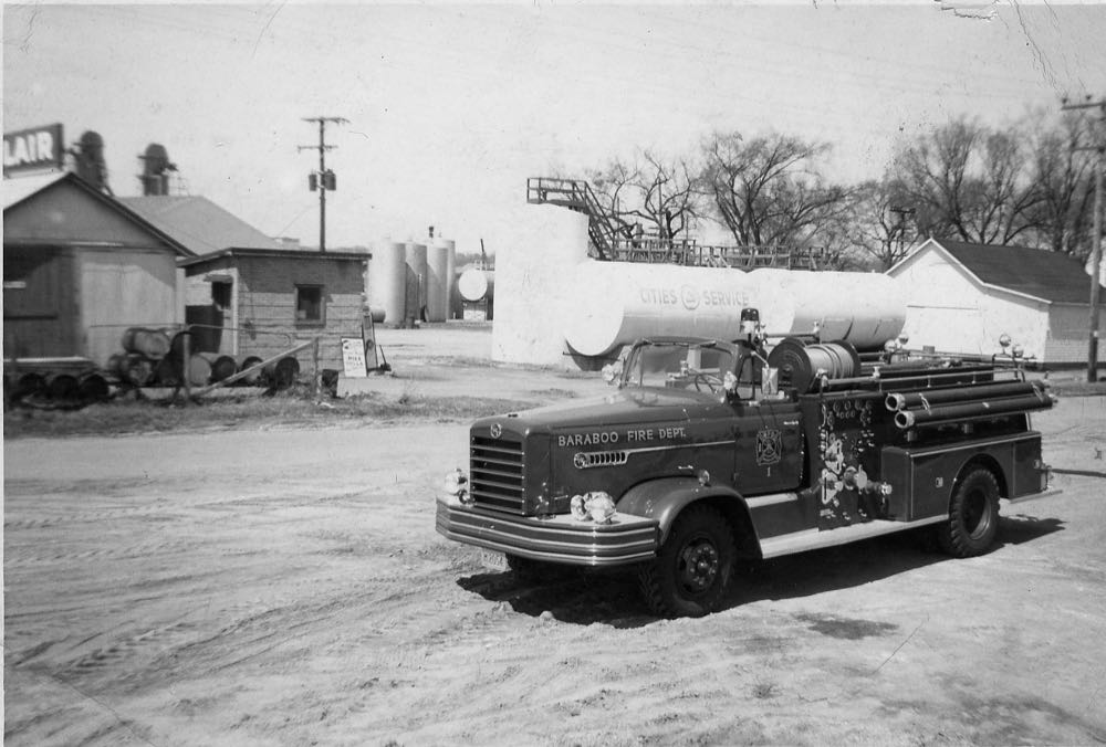 Historical Baraboo Fire Department archive photograph.