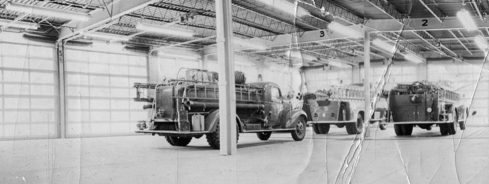 Historical Baraboo Fire Department archive photograph.