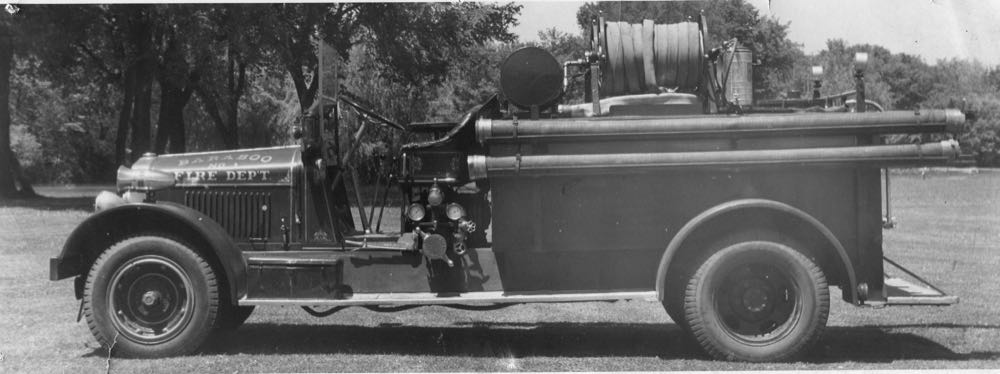 Historical Baraboo Fire Department archive photograph.