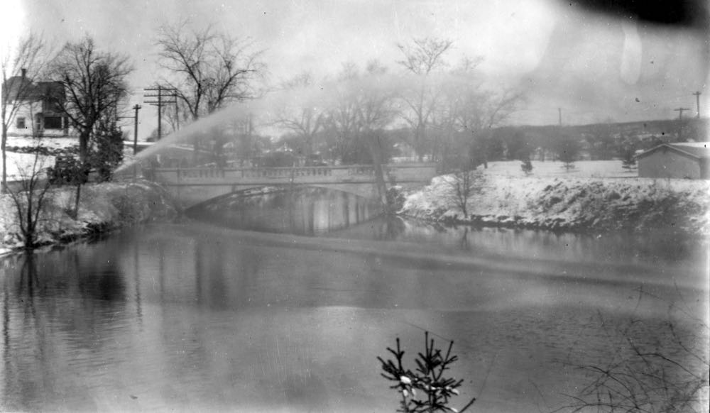 Historical Baraboo Fire Department archive photograph.