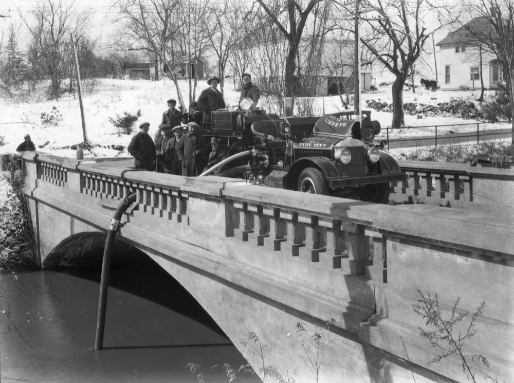 Historical Baraboo Fire Department archive photograph.