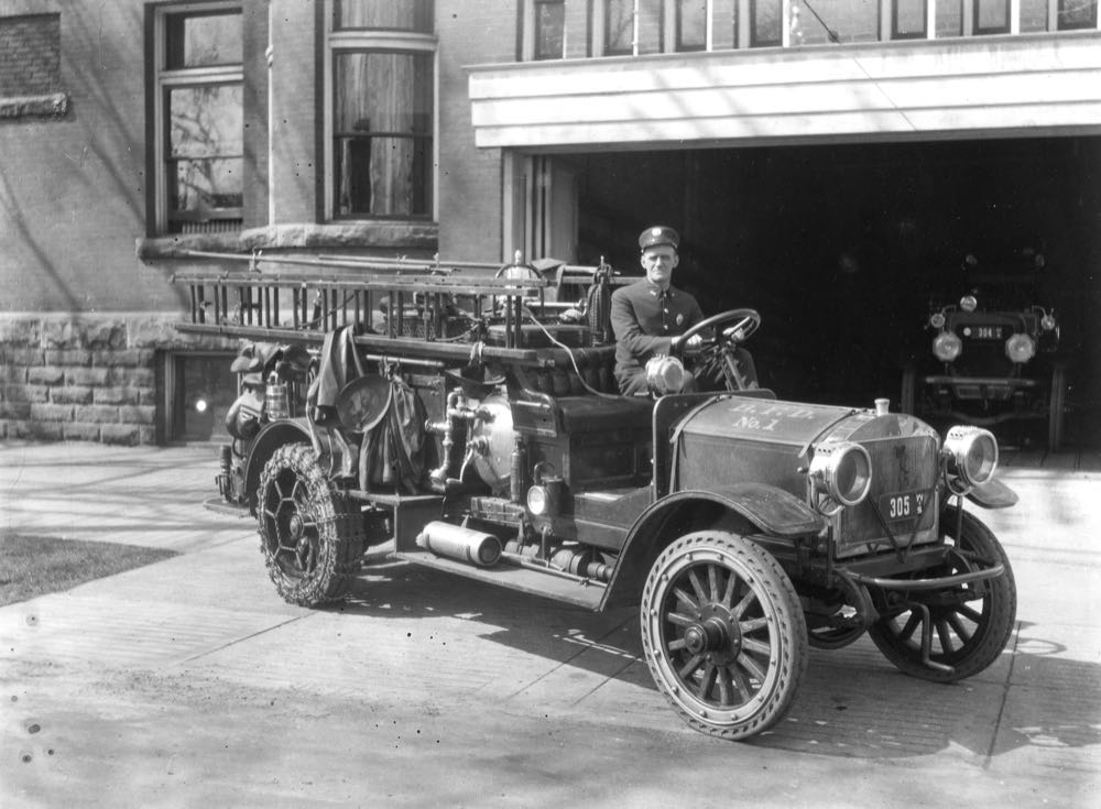 Historical Baraboo Fire Department archive photograph.